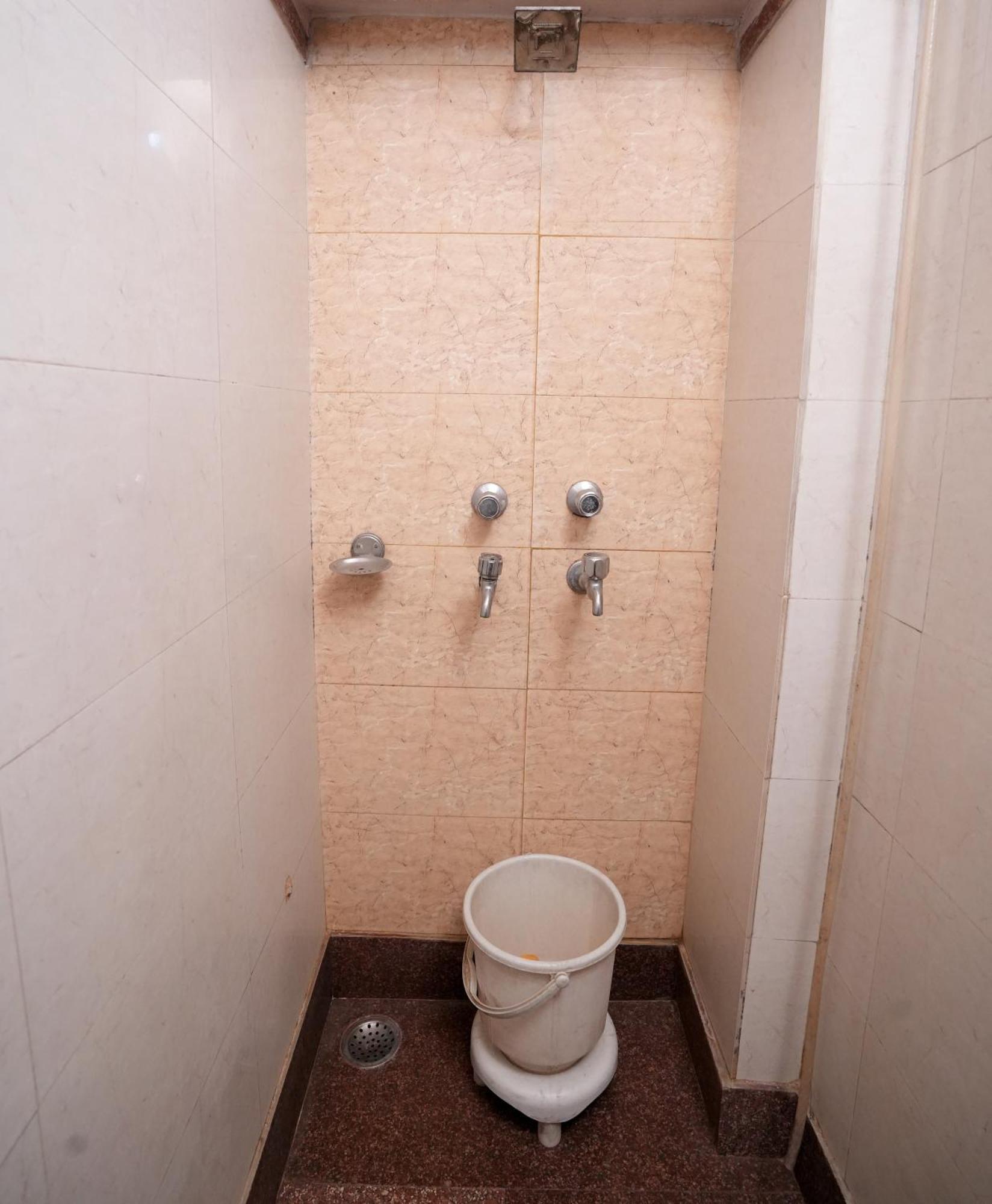 New Royal Hotel Delhi  Bagian luar foto
