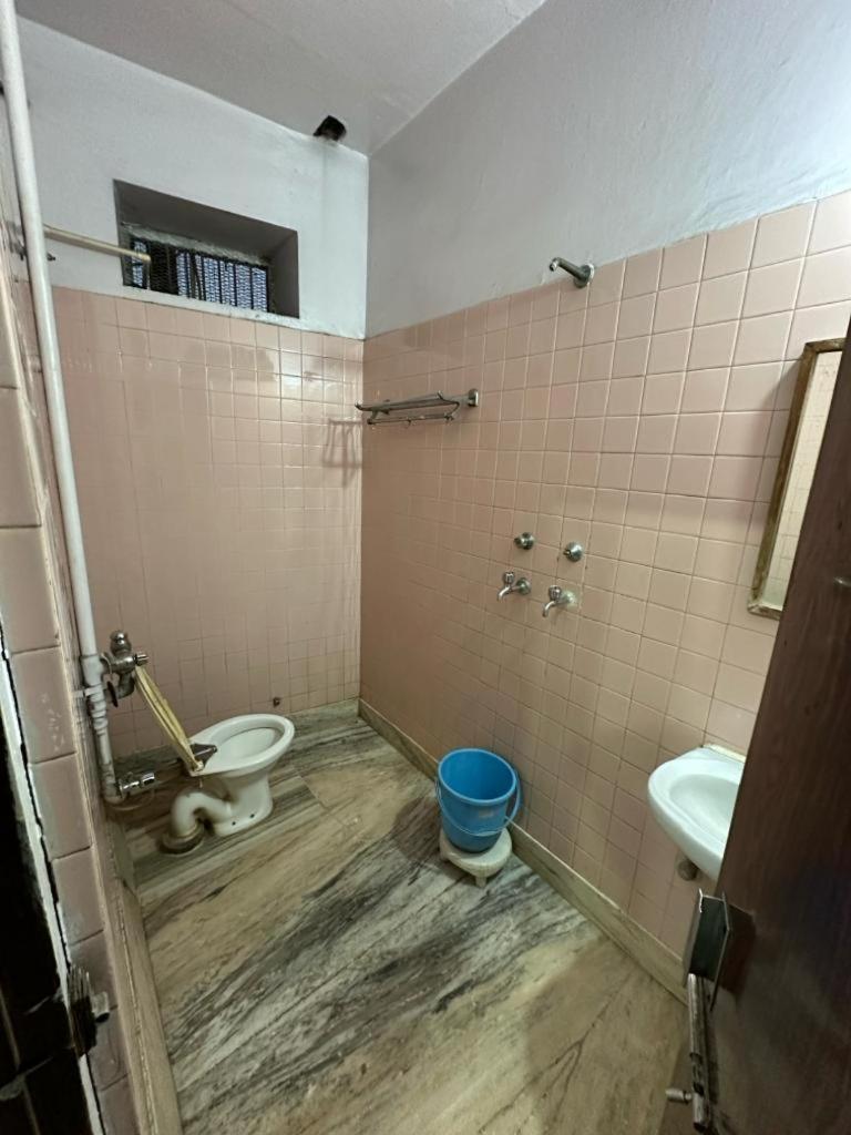 New Royal Hotel Delhi  Bagian luar foto