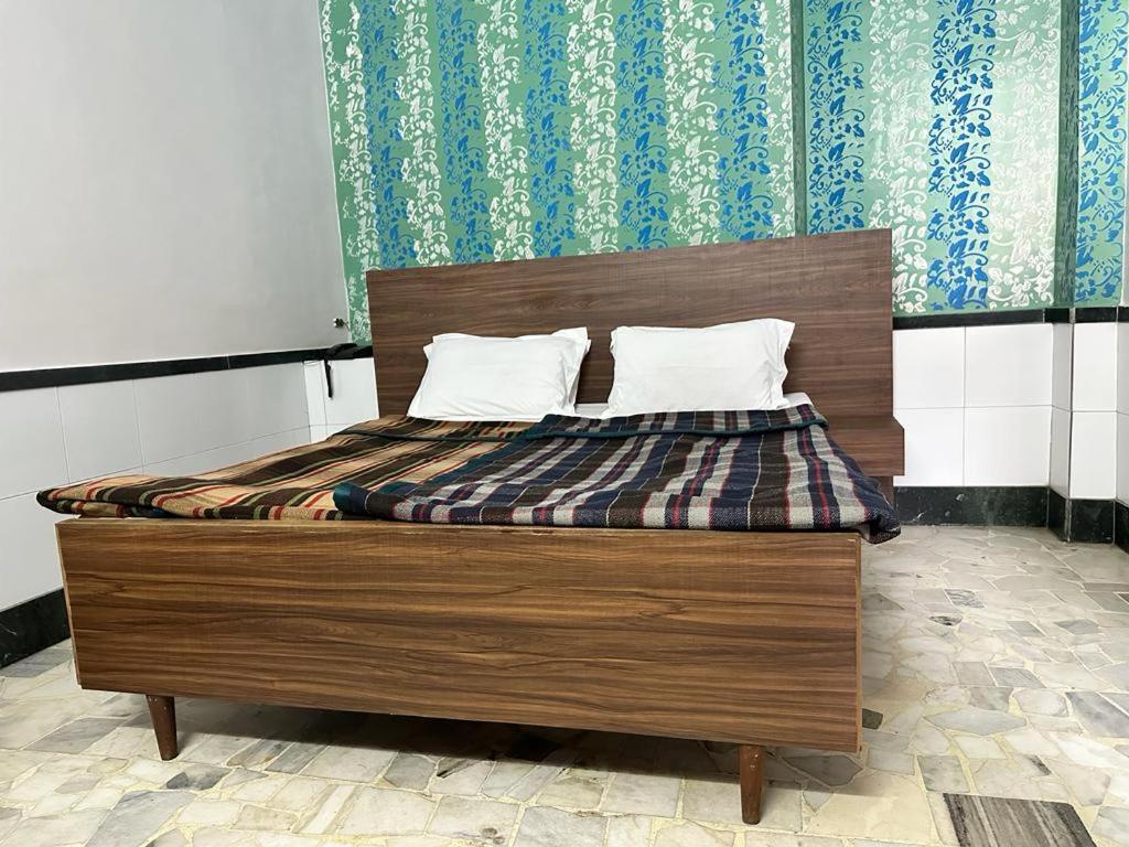 New Royal Hotel Delhi  Bagian luar foto